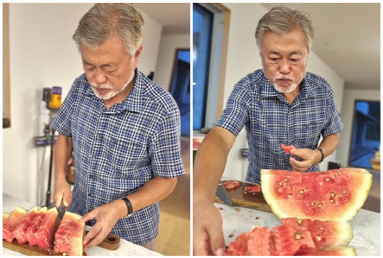 문재인 전 대통령이 수박을 썰고 있는 모습. <문다혜씨 트위터>